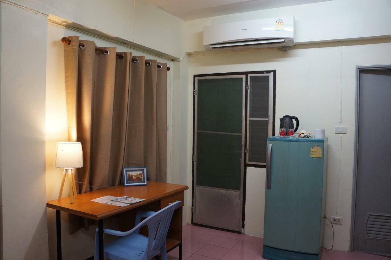 Wan Home Bangkok Esterno foto